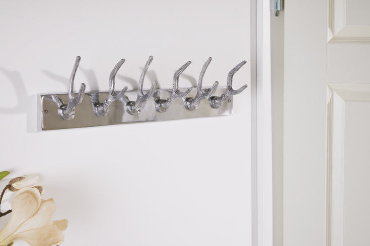 DEER Dekorative Wandgarderobe 50cm silber Aluminium poliert Hirschgeweih Kleiderhaken