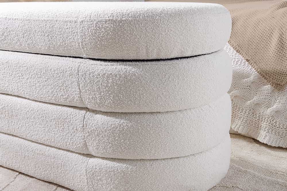 VOGUE Extravagante Polsterbank 115cm creme weiß Bouclé Sitzbank mit Stauraum