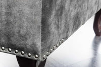 CHESTERFIELD Design Sitzhocker 80cm grau Samt Knopfheftung Nietenbesatz