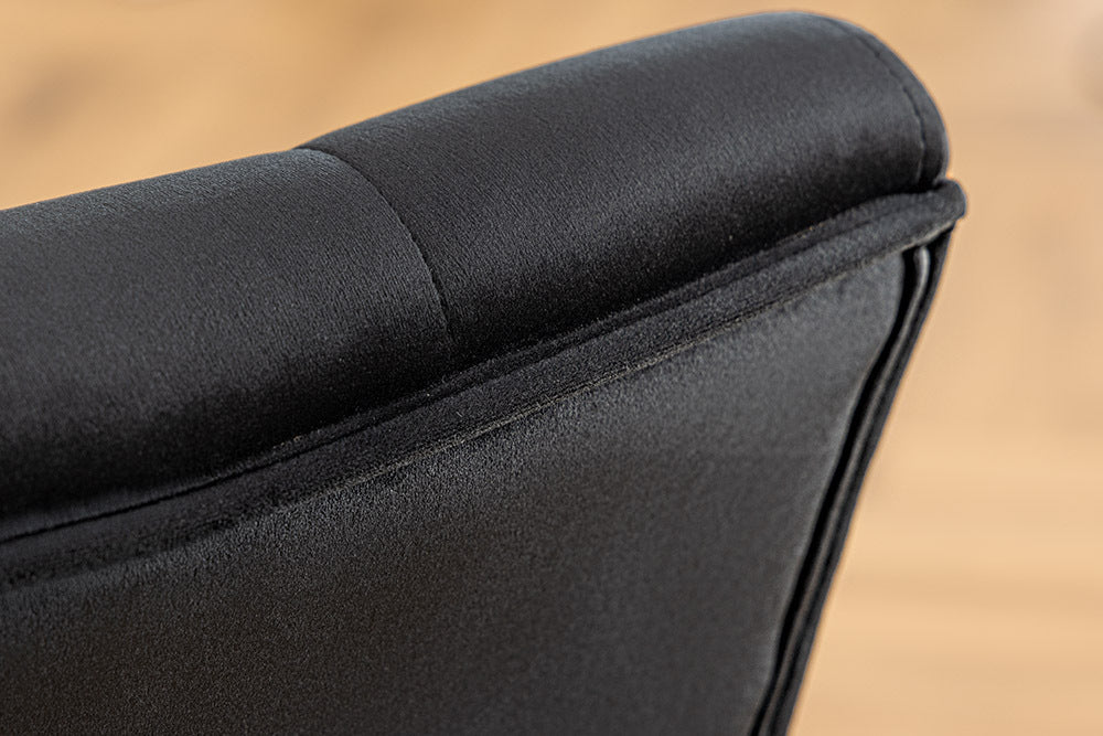 CASTLE Chesterfield Stuhl schwarz Samt Gummiholz Ziernieten
