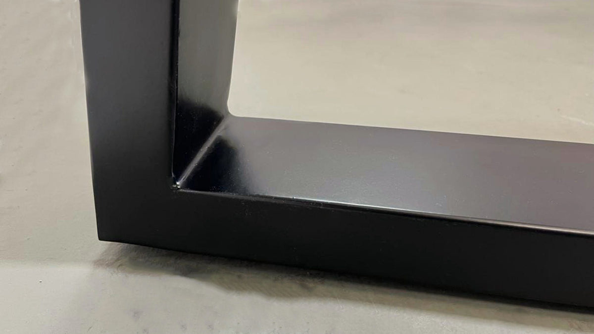 Esstisch PHOENIX Massiver Baumstamm Esstisch Akazie 3,5cm