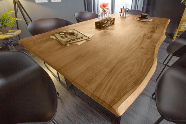 Esstisch LIVING EDGE Massiver Esstisch Akazien 3,5cm Tischplatte mit Baumkante
