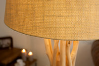Handgefertigte Treibholz Stehlampe WILD NATURE 155cm sand mit Leinenschirm