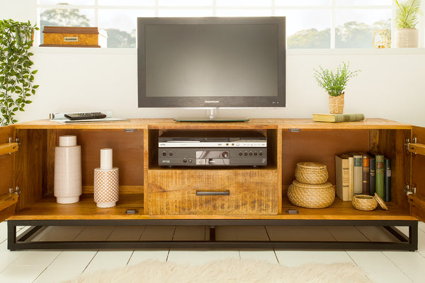 INFINITY HOME Massives TV-Board 160cm Mangoholz Industrial Design