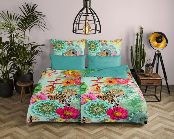 HIP Satin-Bettwäsche „Ximena“ – Blumen & Tiere in lebendigem Multicolor