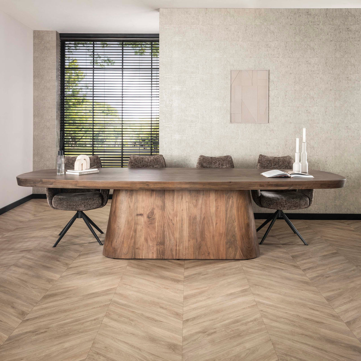 Esstisch Arcadia dänisch oval / Massiv Akazie braun