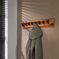 Garderobe Edge 8 Haken Baumstammplatte / Massiv Akazie