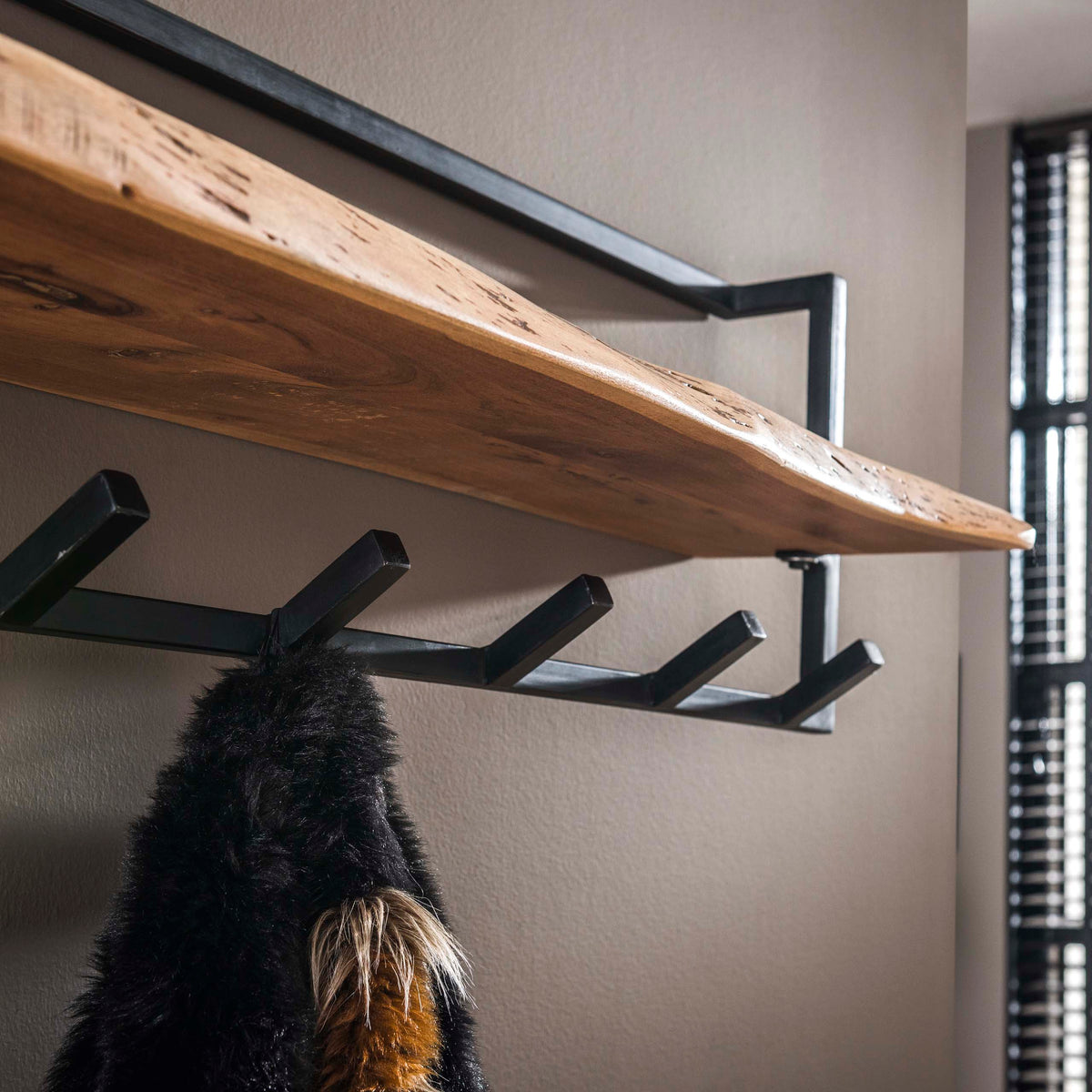 Garderobe Air Solid Hutablage 6 Haken / Massiv Akazie