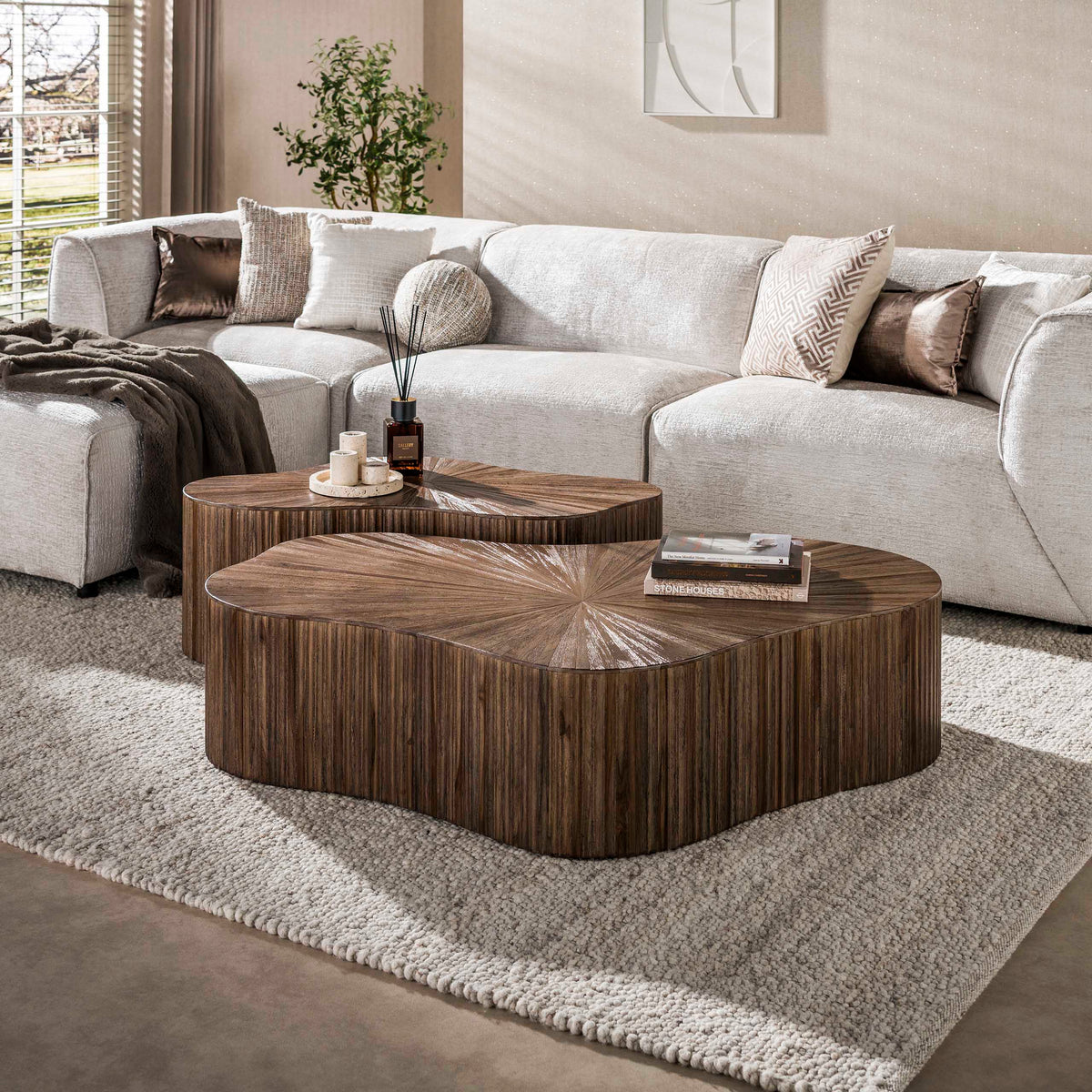 MAYA TEAK Couchtisch XL shamrock Set aus 2 / Massiv Teak Espresso – Sitheim