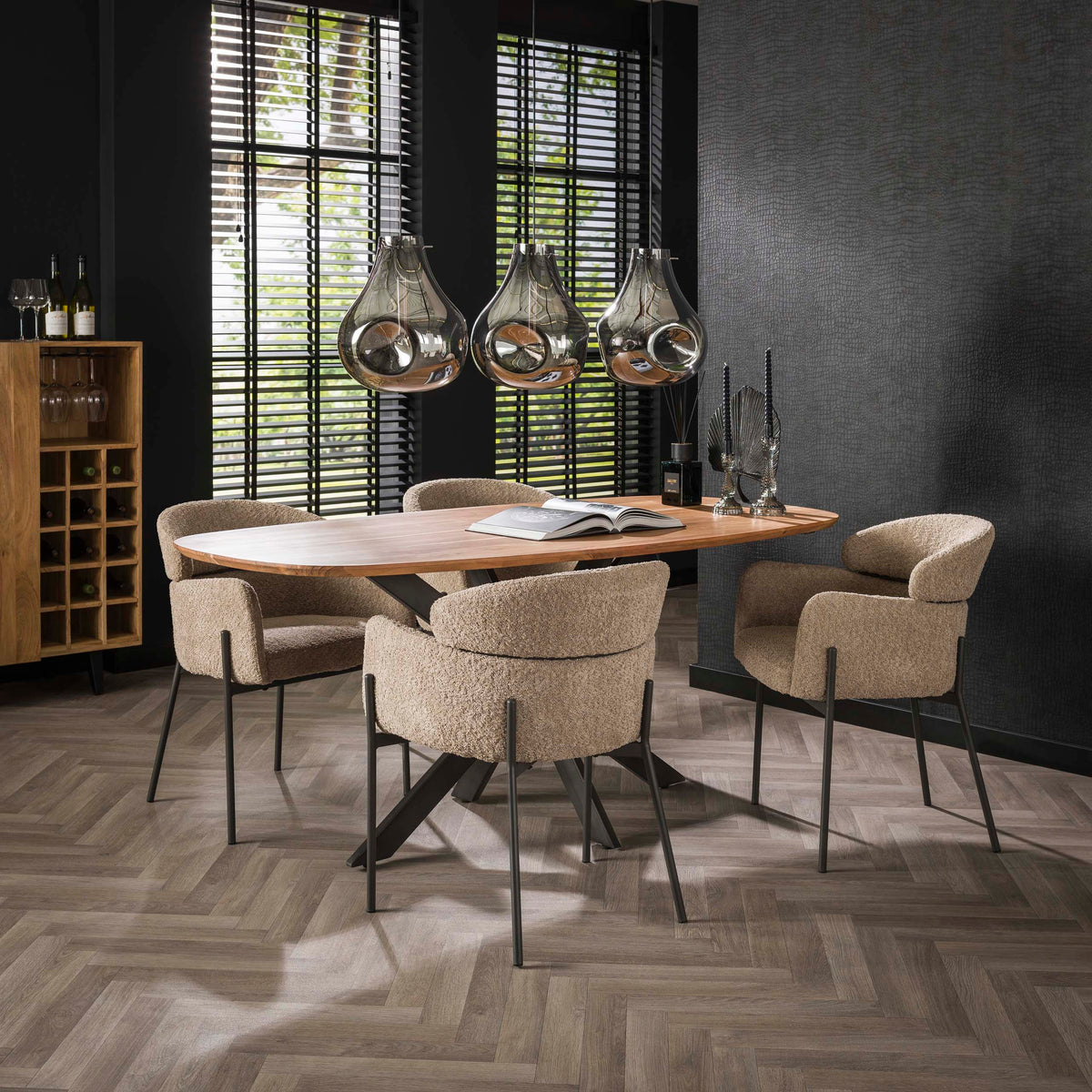 ARHUS SOLID Esstisch dänisch oval 180cm / Massiv Akazie