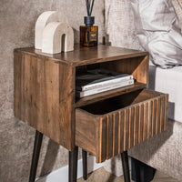 Nachttisch Carve 1 Schublade / Massiv Akazie braun