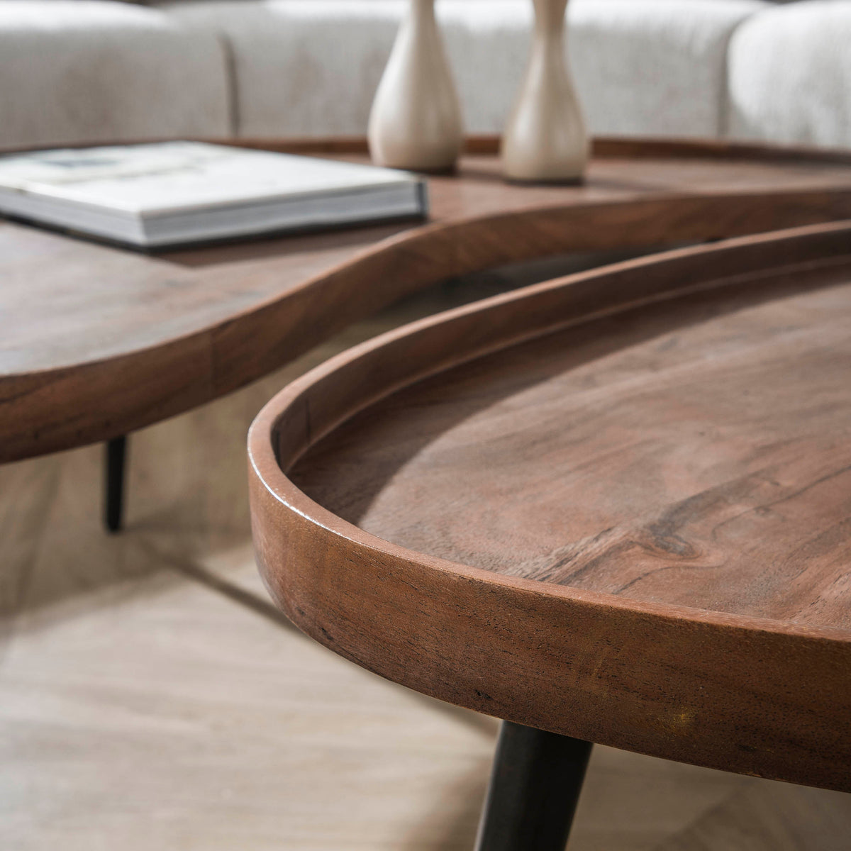 CARVE Couchtisch Organic 2er Set Akazienholz