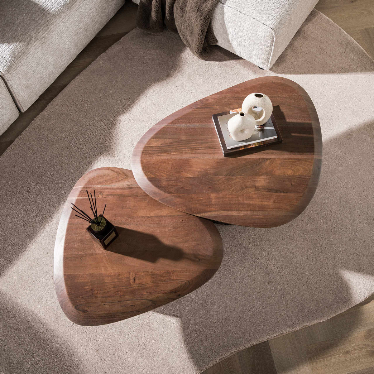 Couchtisch Melta Set aus 2 / Massiv Akazie braun