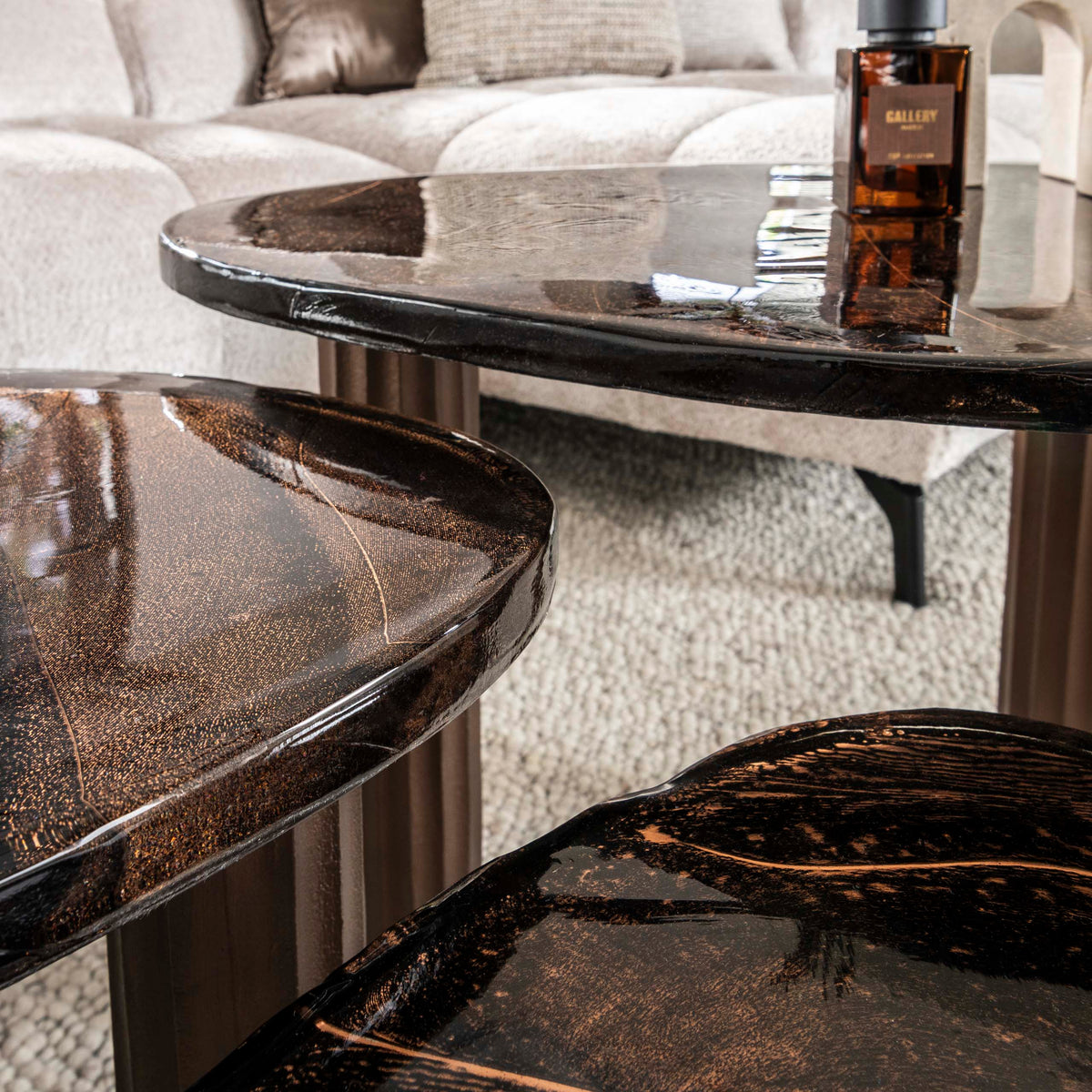 ARCHITECTURE Industrial coffee table 100cm oiled oak black frame