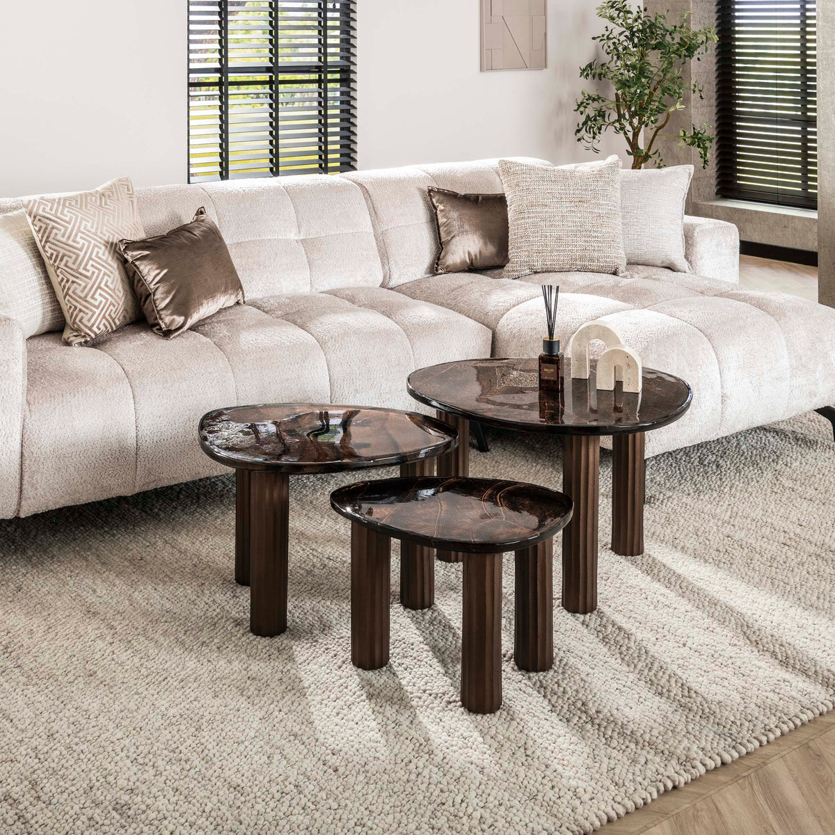 ARCHITECTURE Industrial coffee table 100cm oiled oak black frame
