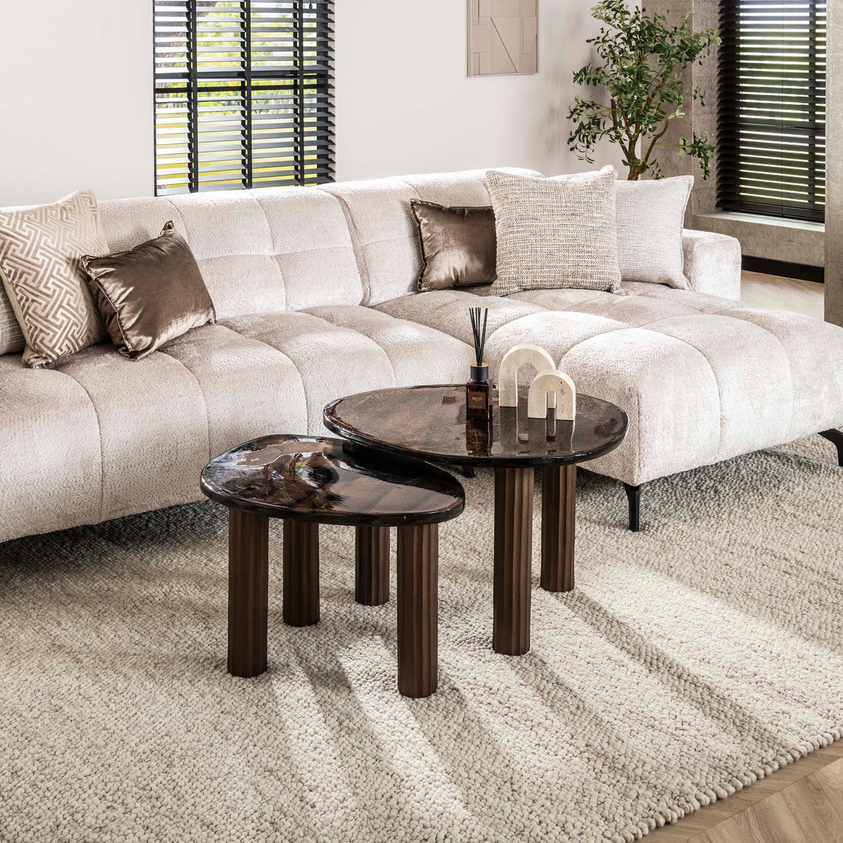 ARCHITECTURE Industrial coffee table 100cm oiled oak black frame