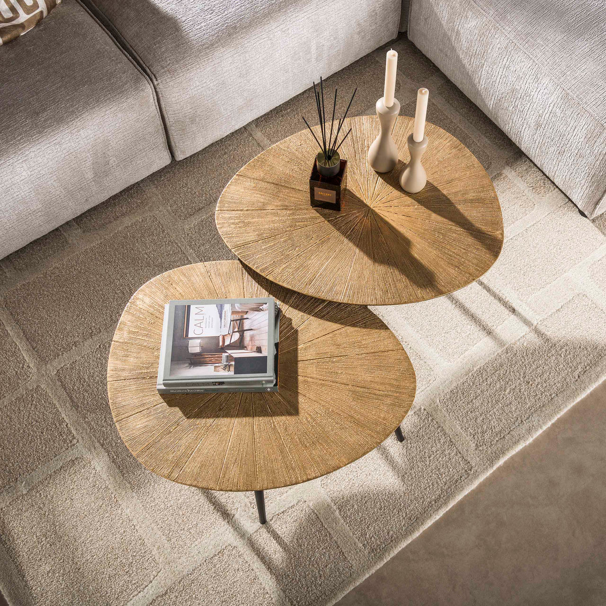 ARCHITECTURE Industrial coffee table 100cm oiled oak black frame