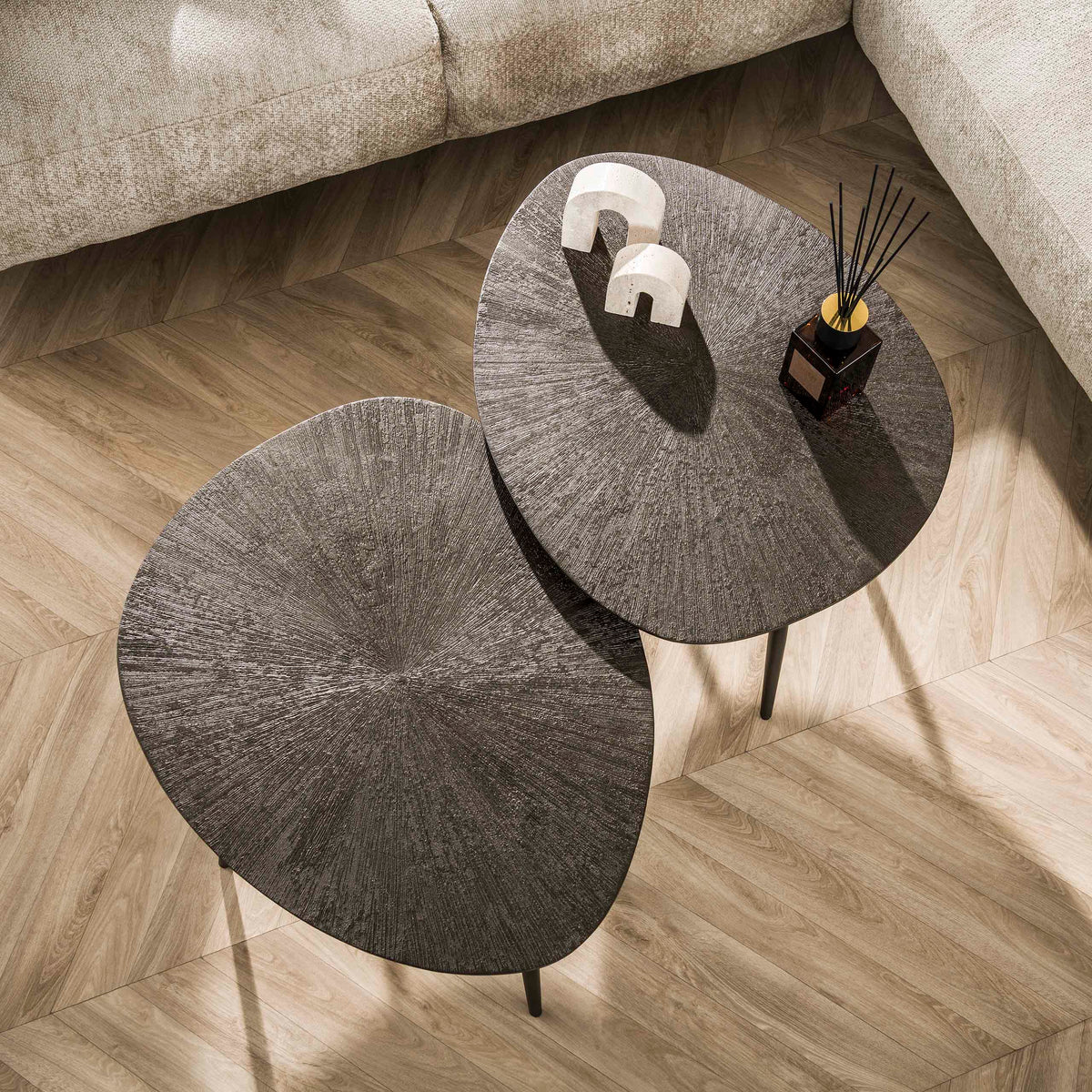 ARCHITECTURE Industrial coffee table 100cm oiled oak black frame