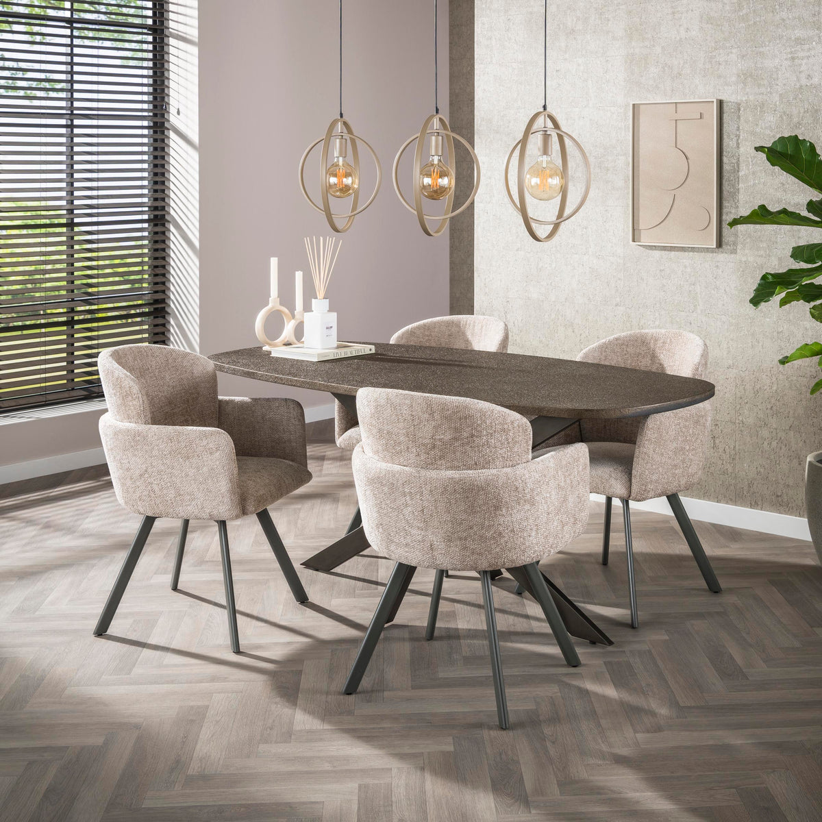 BRONVIK Esstisch dänisch oval 180cm / Bronzefarbenes Liquid Metal