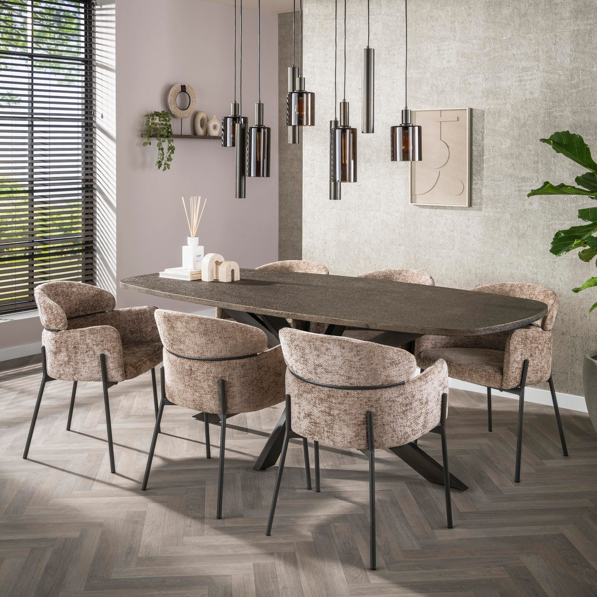 BRONVIK Esstisch dänisch oval 215 cm / Bronzefarbenes Liquid Metal