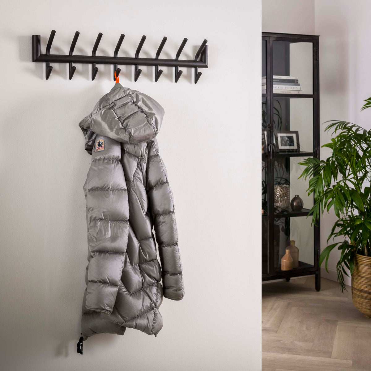 Garderobe Tubo 2x8 Haken / Matt dunkelgrau