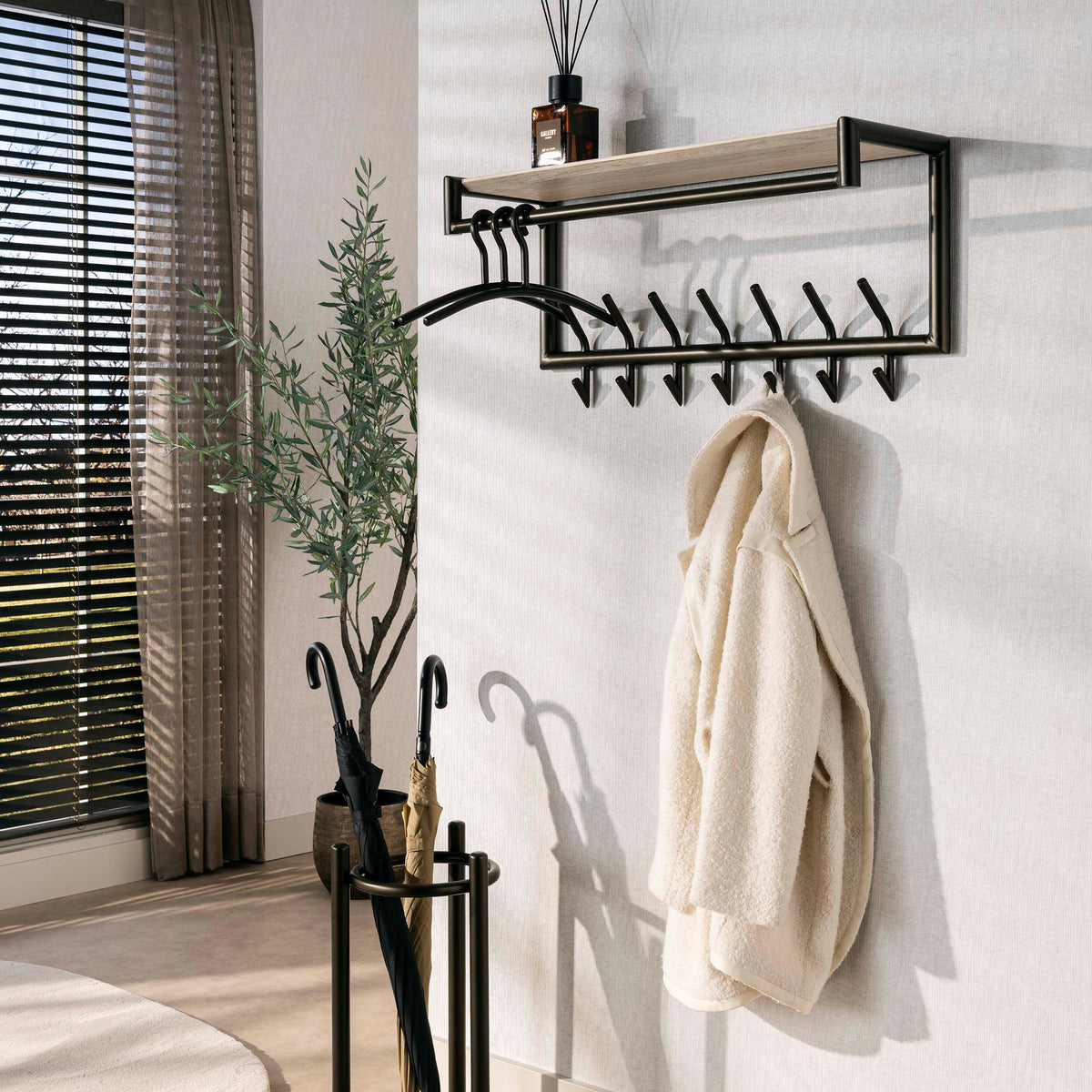 Garderobe Terra Kleiderstange und Hutablage Haken / Melamin Travertin