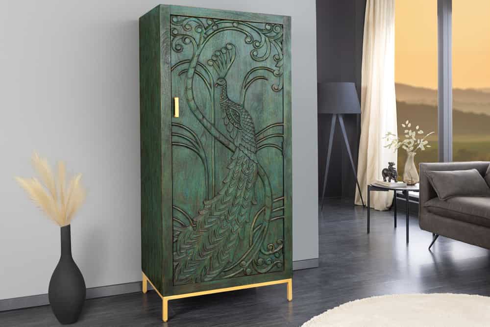 PEACOCK Massives Highboard 170cm grün Mangoholz Schnitzerei Pfauenmotiv