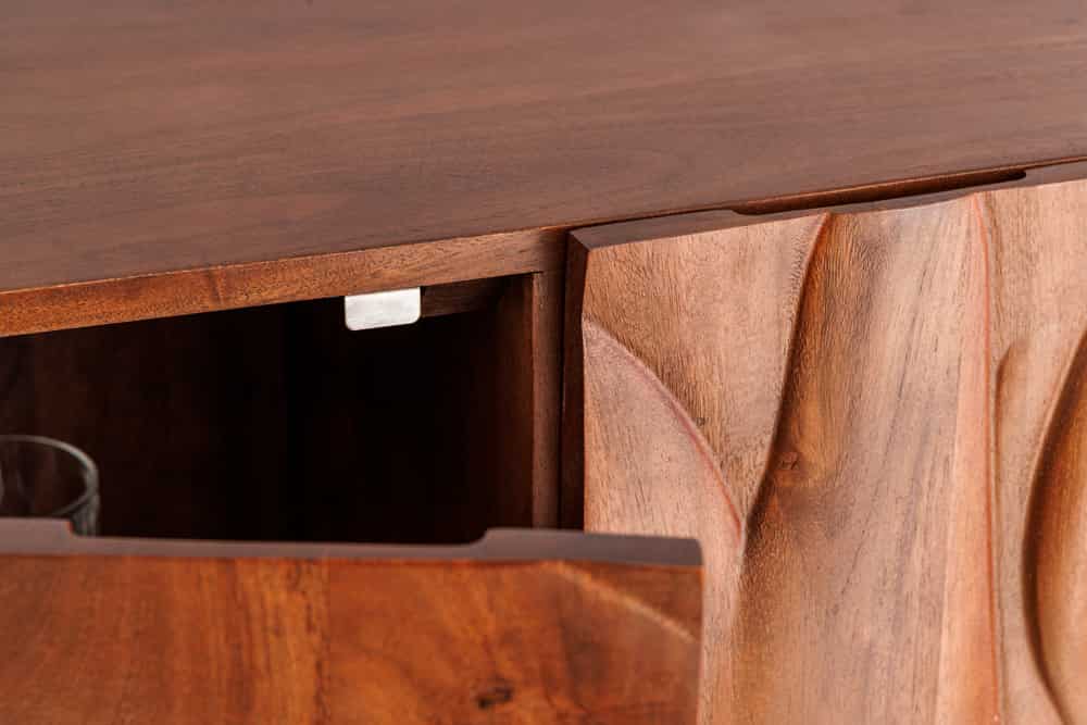 FLUID Massives Highboard 120cm walnuss-braun Akazienholz 3D-Design Kufengestell