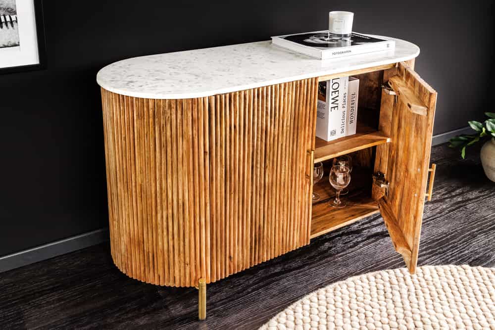 TRES CHIC Massives Sideboard 105cm braun Mangoholz weiß Marmor gold Metall