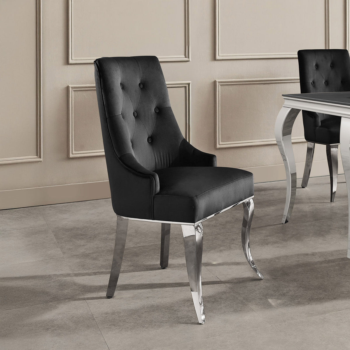 Stuhl MODERN BAROCK DELUXE schwarz Samt silber Edelstahlbeine mit Löwenkopf