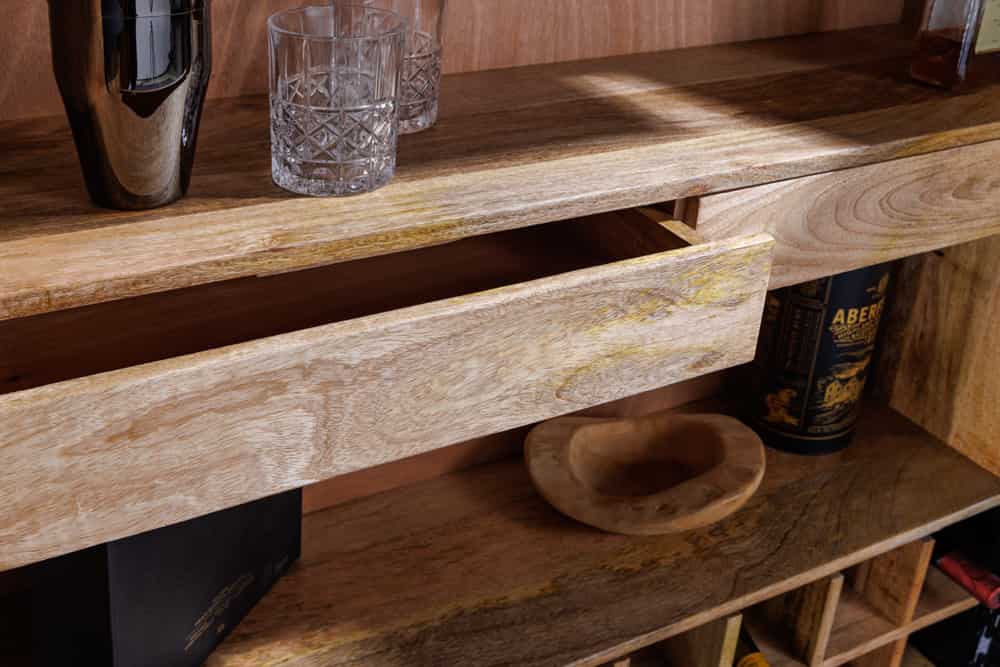 GOLDEN SUNSET Handgearbeiteter Barschrank  140cm Weiß gold Mangoholz massiv