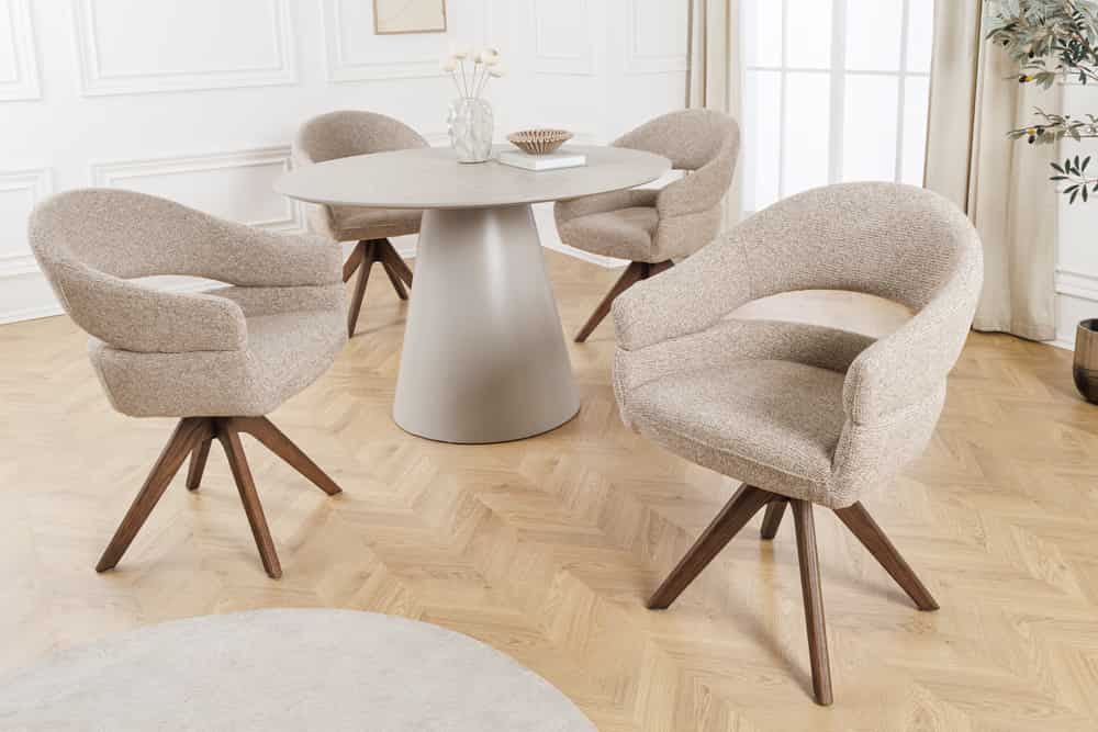 Drehbarer Stuhl ORGANIKO taupe beige Strukturstoff Holzgestell Walnuss mit Armlehne