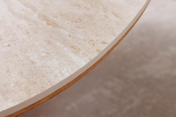 Stilvoller Couchtisch ORGANIKO 110cm natur Eiche Travertin Keramik