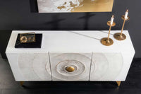 GOLDEN SUNSET Handgearbeitetes Sideboard 140cm weiß mit 3D Schnitzereien gold Mangoholz Metallbeine