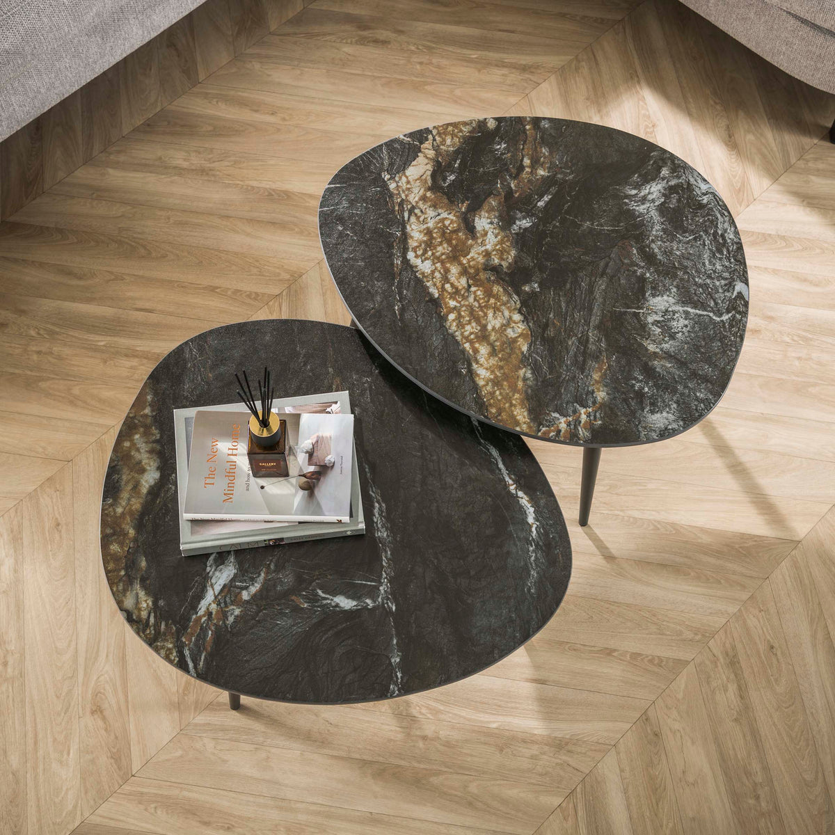 ARCHITECTURE Industrial coffee table 100cm oiled oak black frame