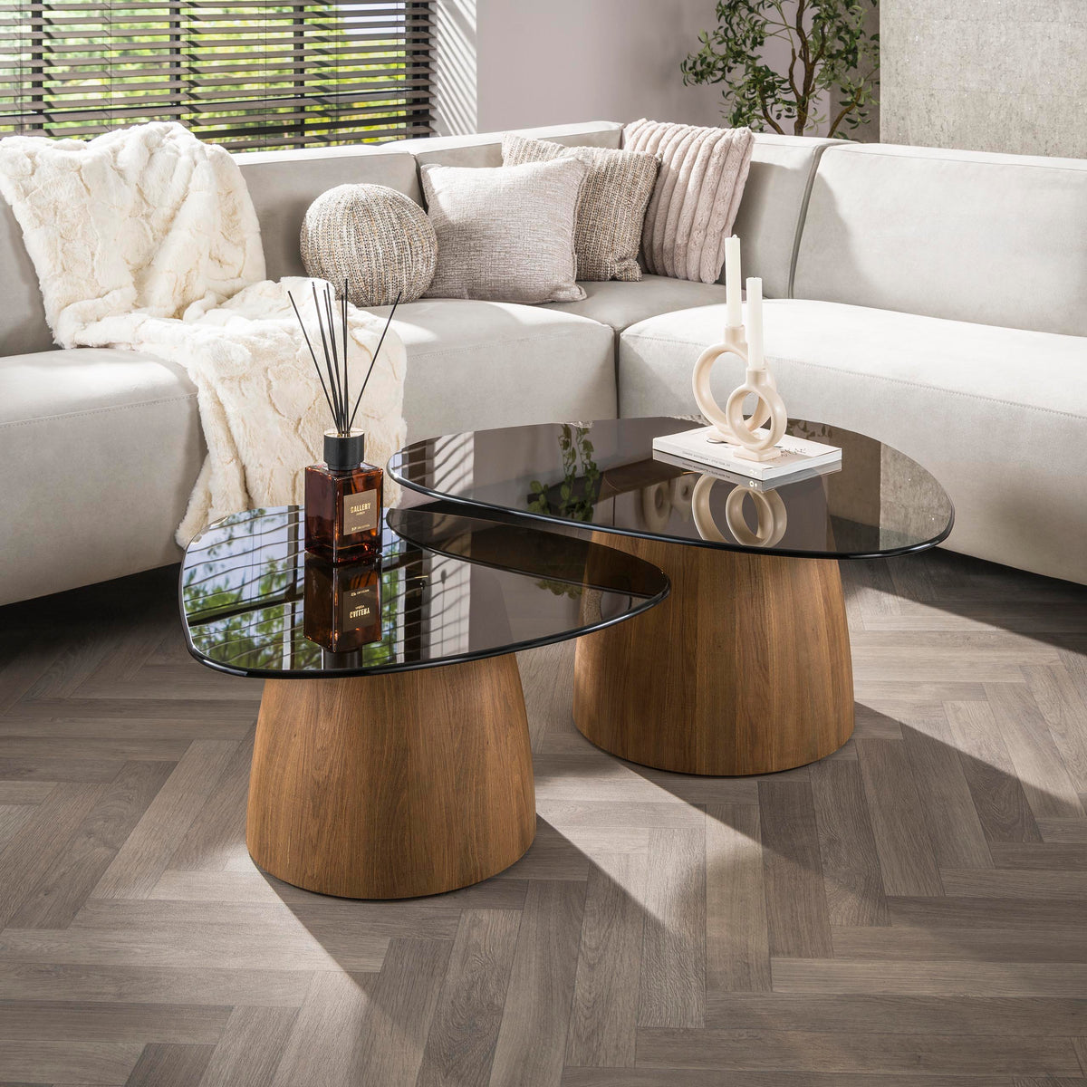 TINTO Couchtisch dreieckig Set aus 2 / Bronzefarbenes Glas