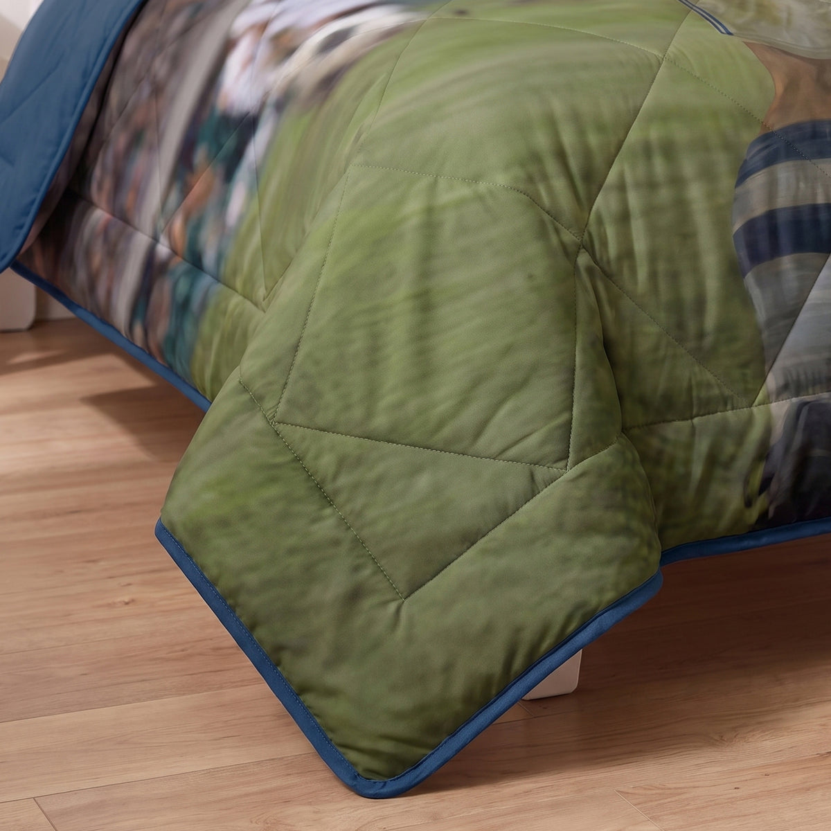Kinderbettdecke 2-in-1 mit integriertem Bezug, inkl. Kissenbezug –verschiedene Designs