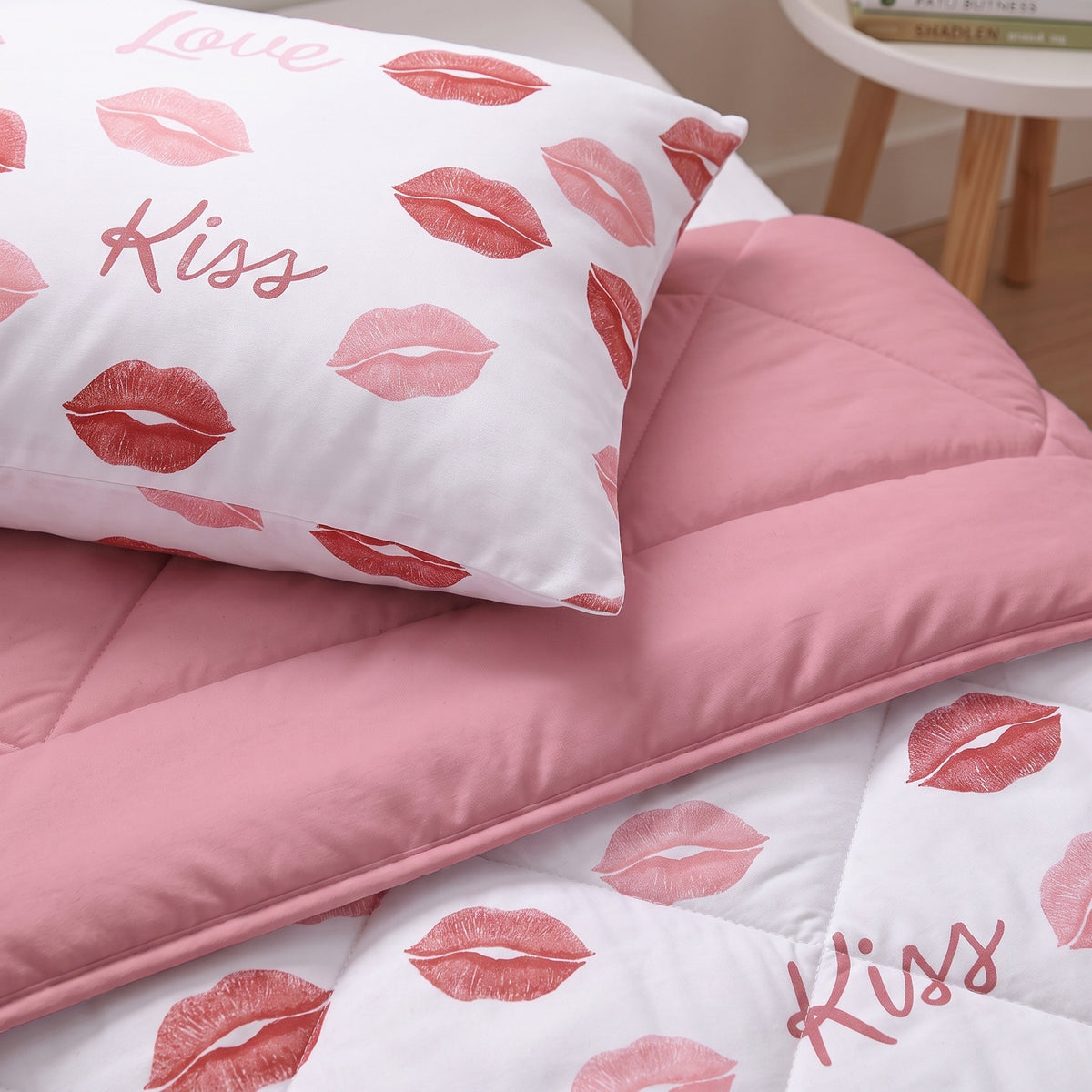 Kinderbettdecke 2-in-1 mit integriertem Bezug, inkl. Kissenbezug –verschiedene Designs