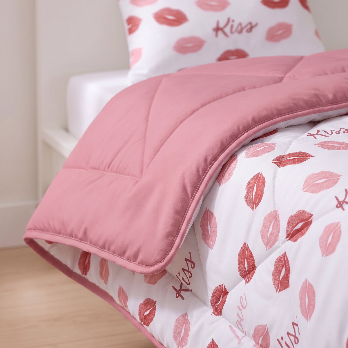 Kinderbettdecke 2-in-1 mit integriertem Bezug, inkl. Kissenbezug –verschiedene Designs