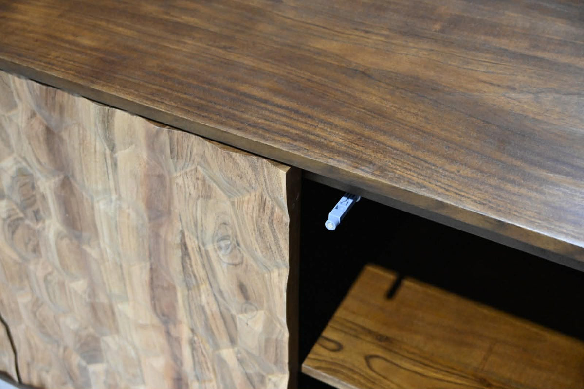 Sideboard 145 cm 3D-Wabenstruktur braun Akazienholz Metall gold