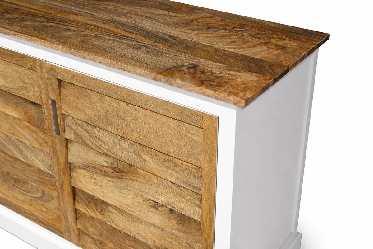 MANGO Sideboard – Natürliches Design mit strukturierter Front