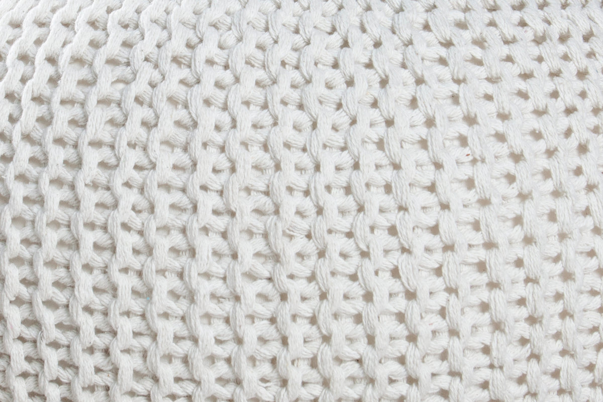 LEEDS Design Strick Pouf 50cm weiß Baumwolle handgearbeitetes Sitzkissen