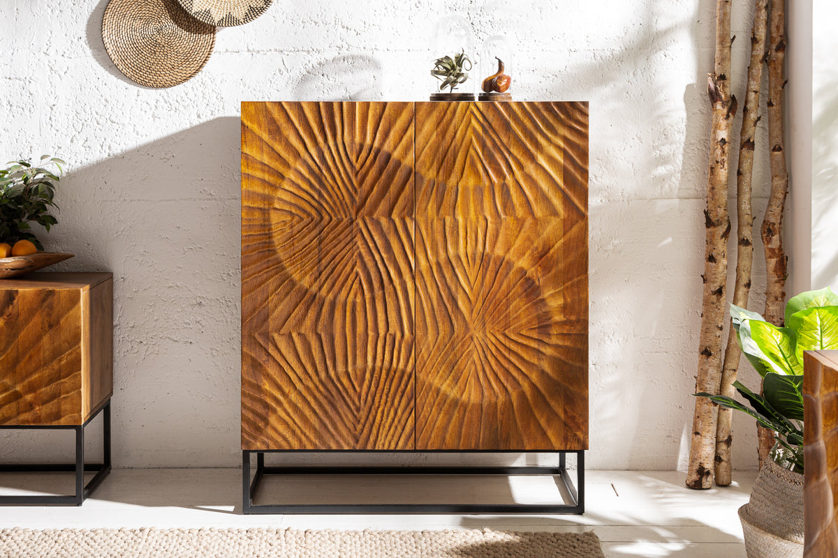 SCORPION Massives Highboard 120cm braun Mangoholz aufwendige 3D Schnitzereien