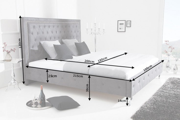 EXTRAVAGANCIA Chesterfield Doppelbett 180x200cm antik grau Nietenbesatz