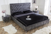 EXTRAVAGANCIA Chesterfield Doppelbett 180x200cm antik grau Nietenbesatz