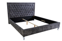 EXTRAVAGANCIA Chesterfield Doppelbett 180x200cm antik grau Nietenbesatz