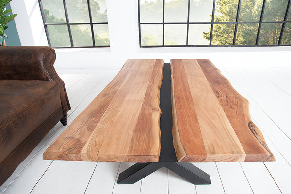 Massivholz Couchtisch AMAZONAS 105cm Akazie schwarzes Metall X-Gestell Baumkante Live Edge