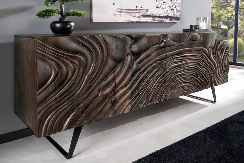 Massives Sideboard FLUID 175 cm – Mangoholz Natur oder Dunkelbraun mit 3D-Design und Metall-Kufengestell