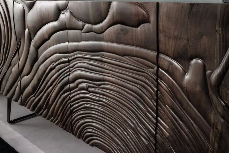 Massives Sideboard FLUID 175 cm – Mangoholz Natur oder Dunkelbraun mit 3D-Design und Metall-Kufengestell