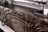 Massives Sideboard FLUID 175 cm – Mangoholz Natur oder Dunkelbraun mit 3D-Design und Metall-Kufengestell